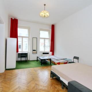 Pronájem bytu 2+kk 56 m² Praha, Blahníkova