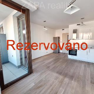 Pronájem bytu 1+kk, garsoniery 27 m² Praha