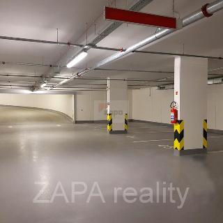 Pronájem parkovacího místa 23 m² Praha, Bassova