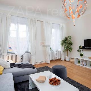 Pronájem bytu 2+kk 76 m² Praha, Hroznová