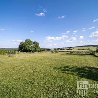 Prodej stavební parcely 2 500 m² Čisovice