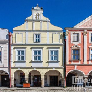 Prodej historického objektu 800 m² Telč, náměstí Zachariáše z Hradce