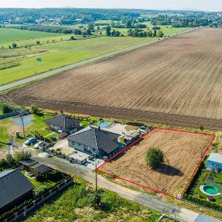 Prodej stavební parcely 1 031 m² Líně