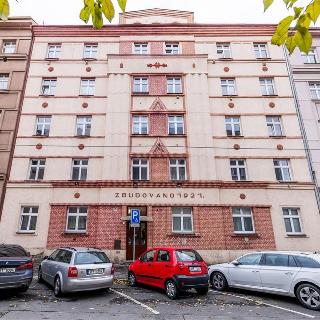 Prodej bytu 1+1 45 m² Plzeň, Úslavská