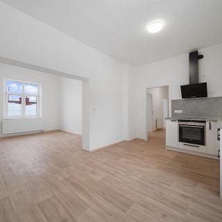 Pronájem bytu 4+1 86 m² Trutnov, Národní