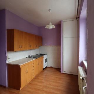 Prodej bytu 2+1 50 m² Sokolov, Heyrovského