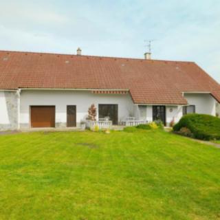 Prodej rodinného domu 200 m² Šestajovice