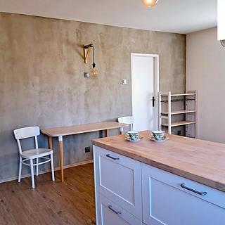 Pronájem bytu 3+kk 82 m² Klecany