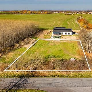 Prodej stavební parcely 1488 m&sup2; Choltice