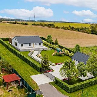 Prodej stavební parcely 1399 m&sup2; Velký Borek