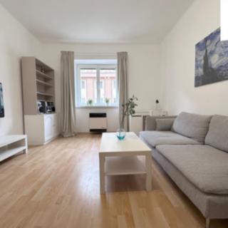 Pronájem bytu 2+kk 51 m² Praha