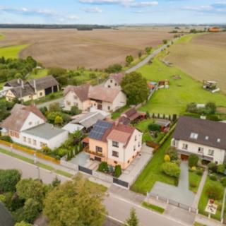 Prodej rodinného domu 200 m&sup2; Jasenná