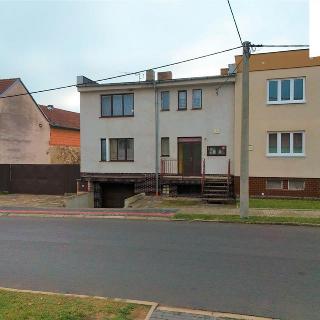 Prodej rodinného domu 200 m² Jakubov u Moravských Budějovic