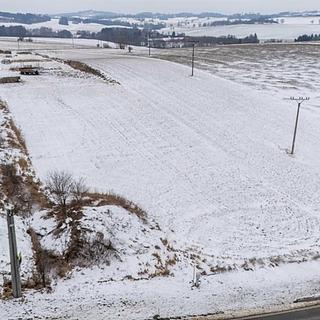 Prodej komerčního pozemku 2000 m&sup2; Hodice