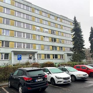 Pronájem bytu 1+kk a garsoniéry 27 m² Teplice, Hlávkova