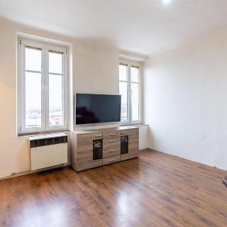 Prodej bytu 1+kk a garsoniéry 37 m² Plzeň, Lobezská