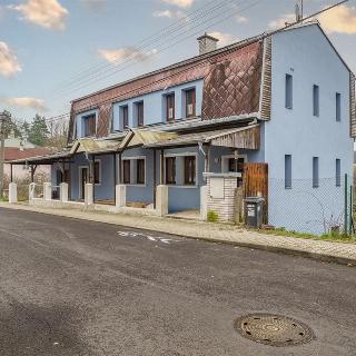 Prodej rodinného domu 370 m² Dalovice