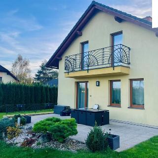 Prodej rodinného domu 140 m² Červený Kostelec, Sadová