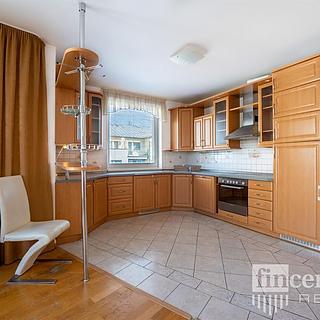 Pronájem bytu 4+kk 115 m&sup2; Praha