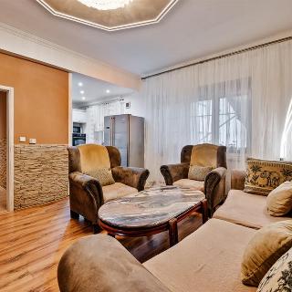 Prodej bytu 3+kk 84 m² Praha, Kolbenova