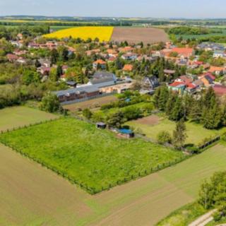 Prodej stavební parcely 1371 m² Brázdim