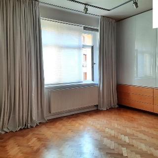 Pronájem bytu 2+1 77 m² Praha, Vodňanského