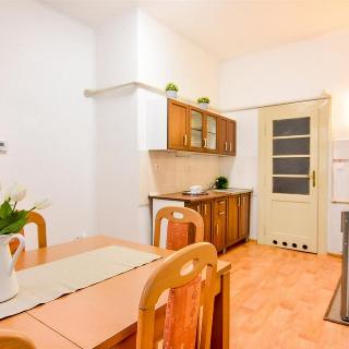 Pronájem bytu 2+kk 47 m² Praha, Ambrožova