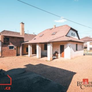 Prodej rodinného domu 340 m² Litohlavy