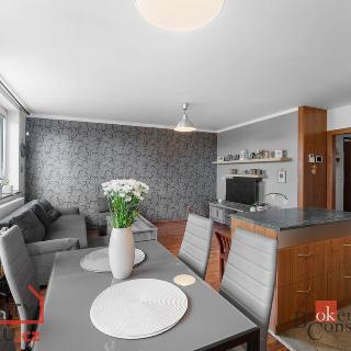 Prodej bytu 3+kk 87 m² Kněžice, 