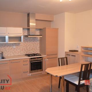 Pronájem bytu 2+kk 46 m² Brno, Místní