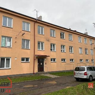 Pronájem bytu 2+1 51 m² Velká Hleďsebe, Petra Bezruče