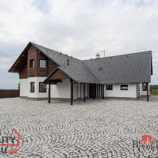 Prodej bytu 2+kk 55 m² Boží Dar, 