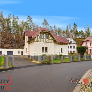 Prodej bytu 2+kk 63 m² Dalovice, Pod Strání