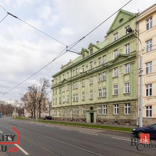 Prodej bytu 2+kk 58 m² Ostrava, Nádražní