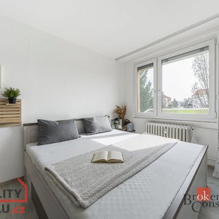 Prodej bytu 2+kk 41 m² Praha, Nedvězská