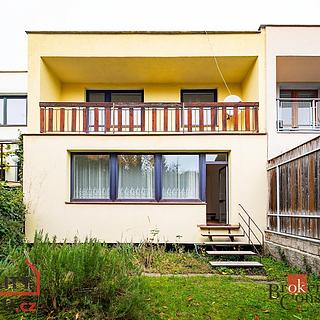 Prodej rodinného domu 290 m&sup2; Praha