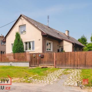 Prodej rodinného domu 198 m&sup2; Dolany