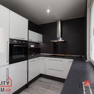 Pronájem bytu 2+1 55 m² Ostrava, Volgogradská