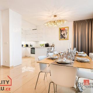 Prodej rodinného domu 224 m² Želešice, 