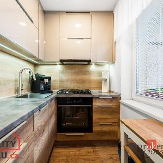 Prodej bytu 3+1 75 m² Chýšť, 