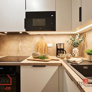 Pronájem bytu 2+kk 56 m² Praha