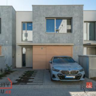 Prodej rodinného domu 175 m² Pardubice, Nová Tesla