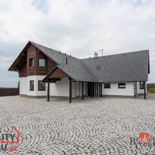 Prodej bytu 4+kk 106 m² Boží Dar, 