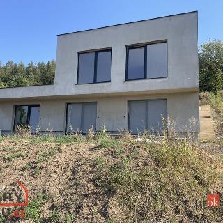 Prodej rodinného domu 150 m² Jince, 