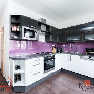 Prodej bytu 3+1 73 m² Praha, Jabloňová