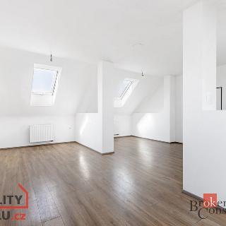 Prodej rodinného domu 280 m² Milotice, Zámecká