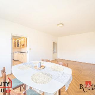 Prodej bytu 4+1 94 m² Chomutov, 17. listopadu