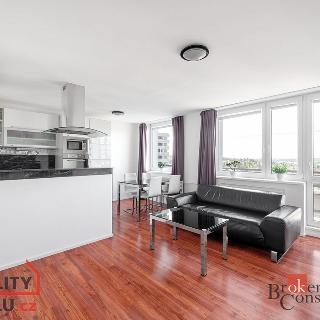 Pronájem bytu 2+kk 67 m² Praha