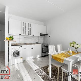 Prodej bytu 1+1 38 m² Hradec Králové, Hradecká