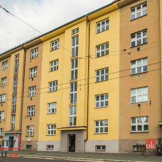 Pronájem bytu 1+1 46 m² Hradec Králové, Střelecká